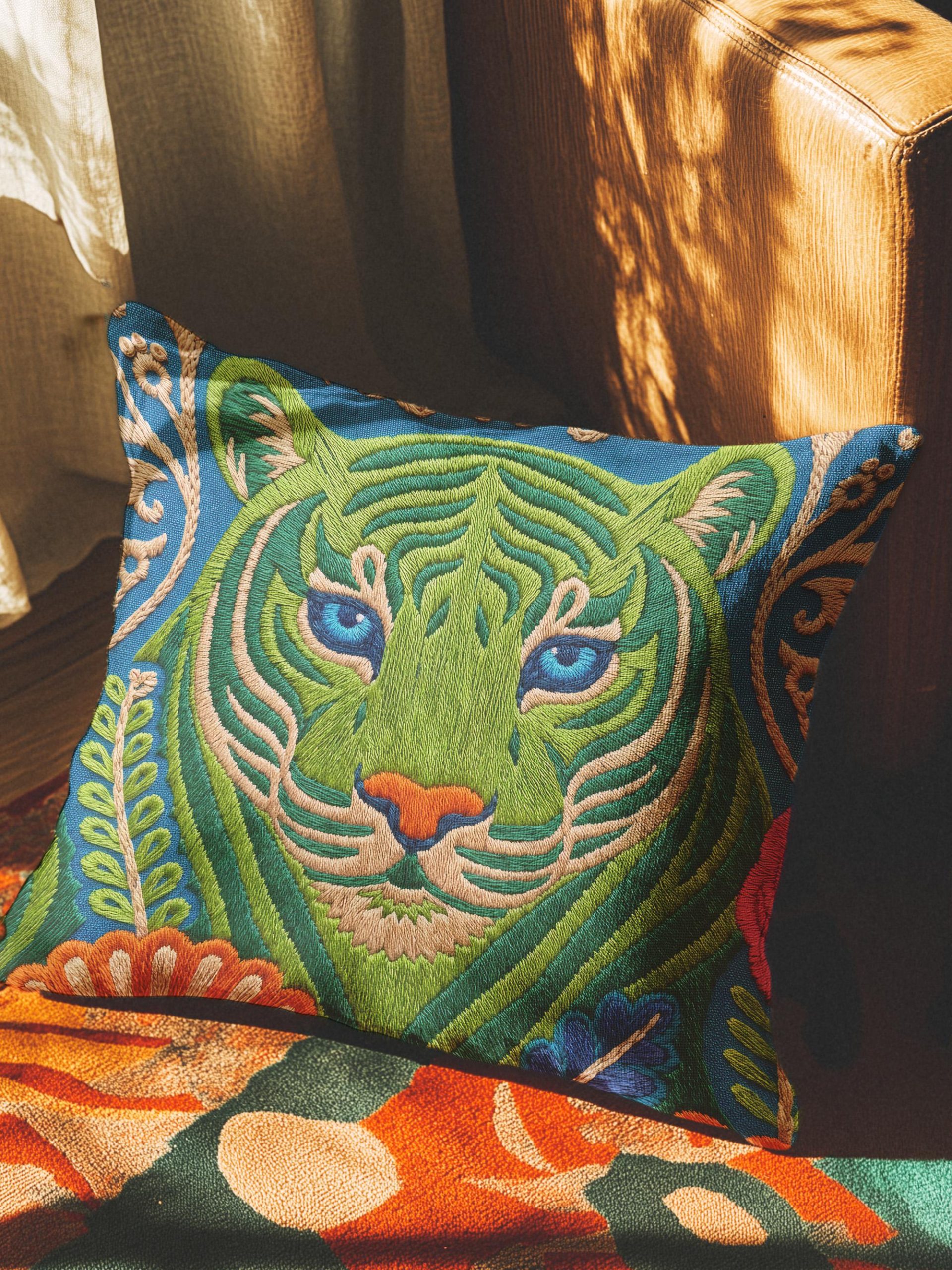 Embroidered Jungle Tiger Pillowcase Cushion - Image 2